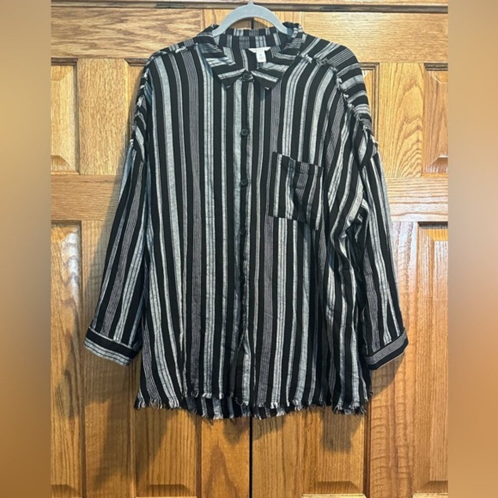 Cato Black and White Shirt